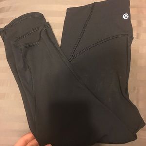Lululemon cropped leggings!!